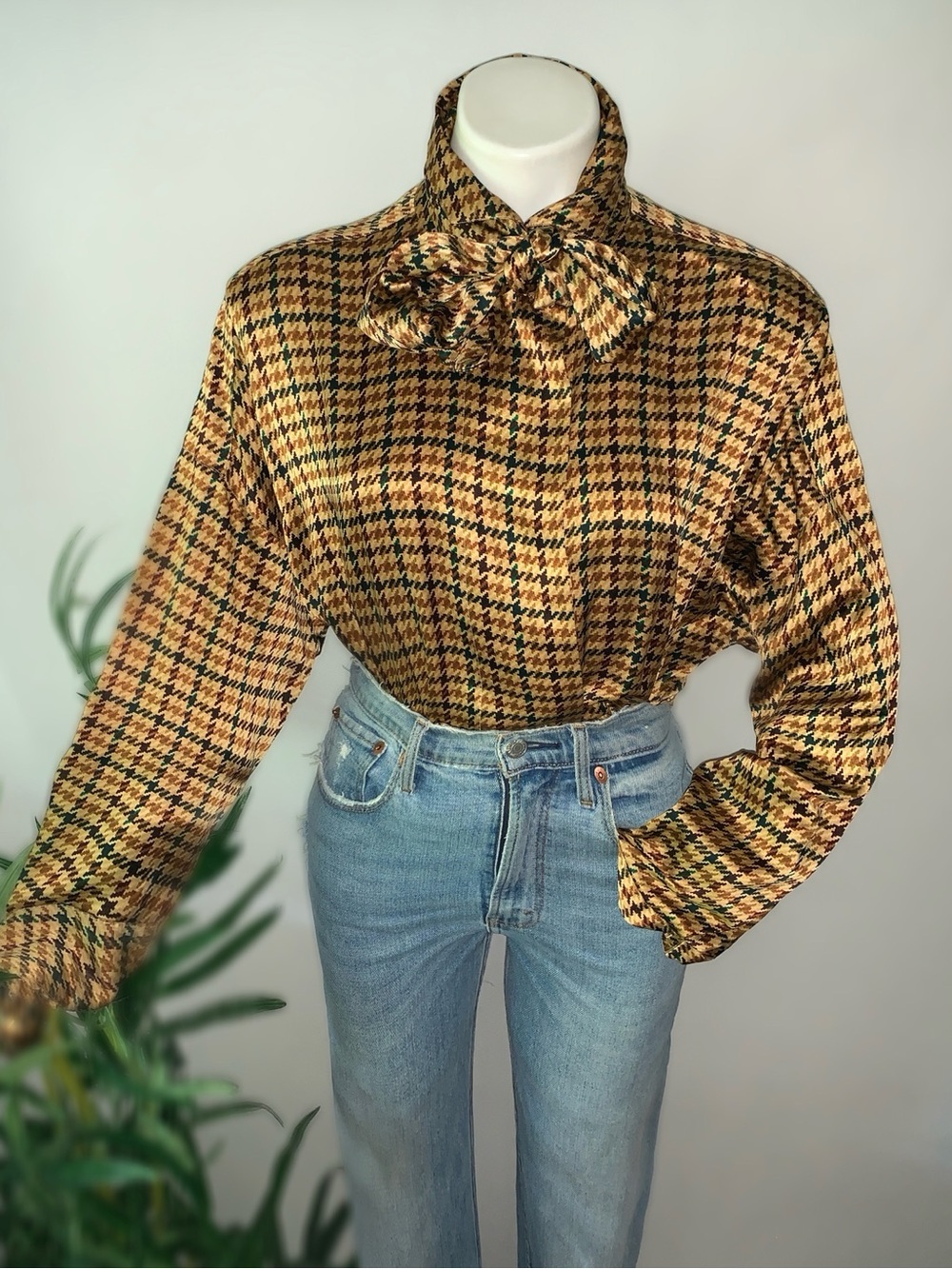 s i l k :: Vintage 100% Silk Bow Neck Tie Houndstooth Blouse - Picture 3 of 11